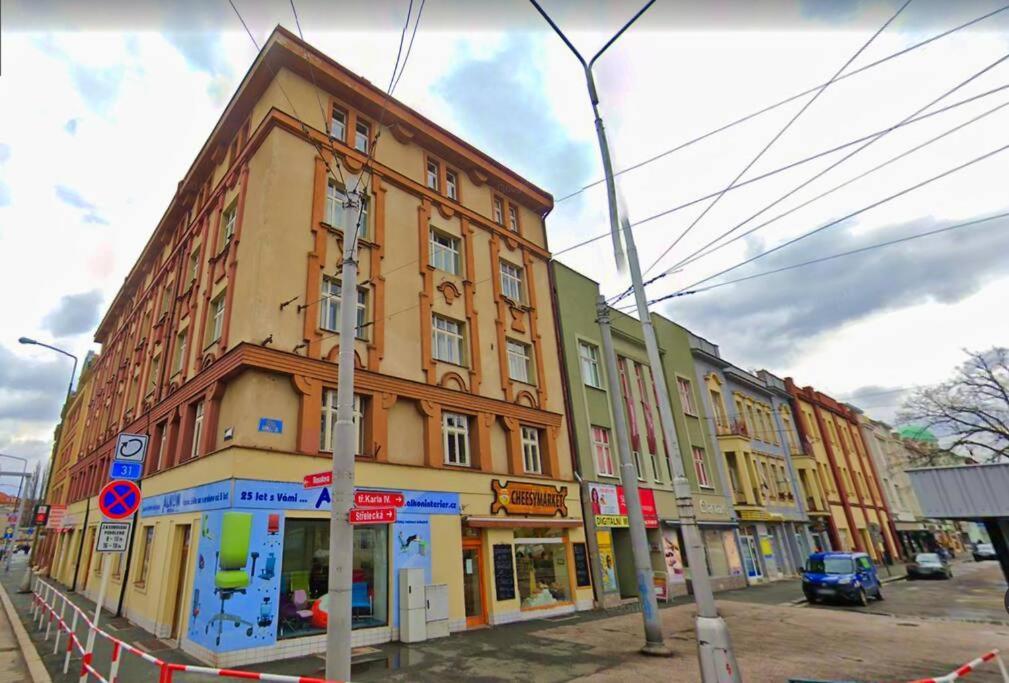Knk Vibrant Central Spacious Hideaway Leilighet Hradec Králové Eksteriør bilde